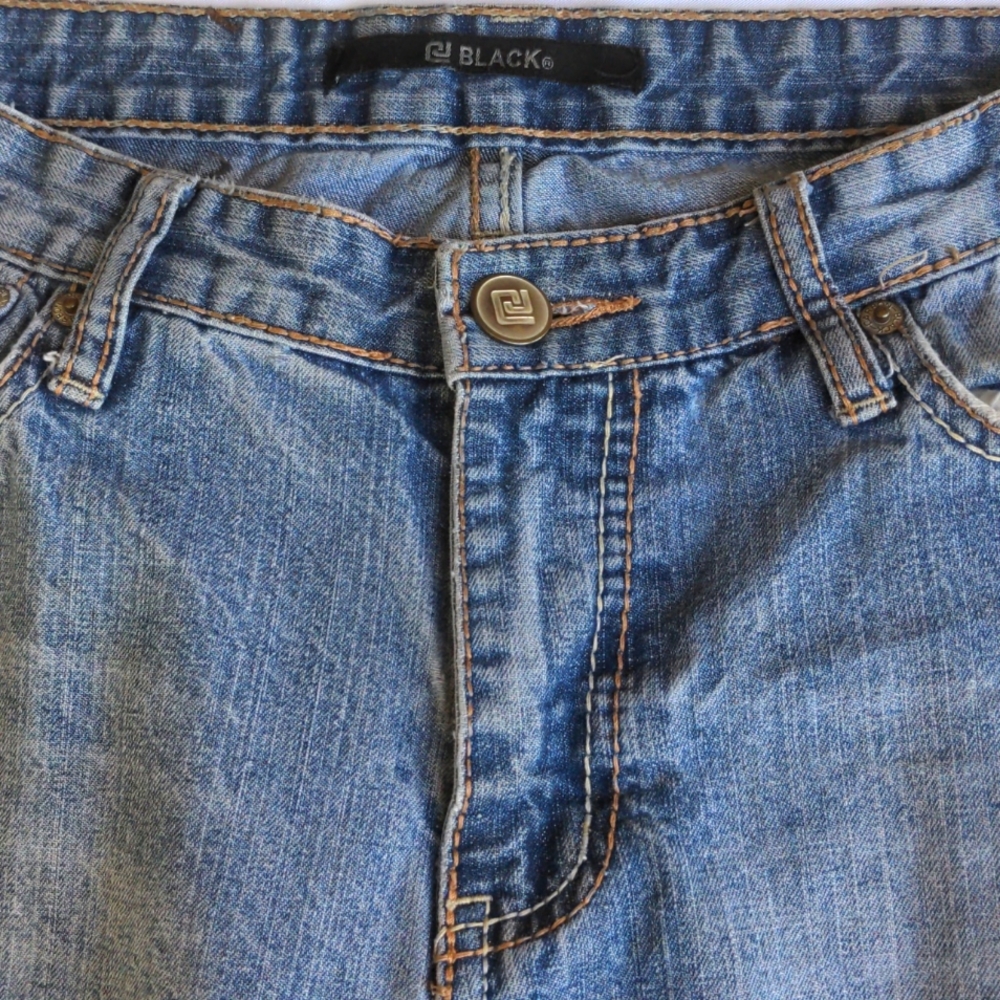 Black Denim Blue Jeans with Some Light Distressing Back Pocket Flap Button Closu - Picture 6 of 12